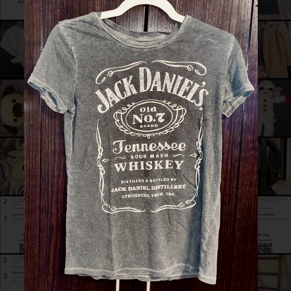 Lucky Brand Jack Daniels T-shirt extra small fits loosely